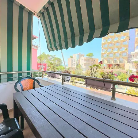 Apartment Orange By The Sea