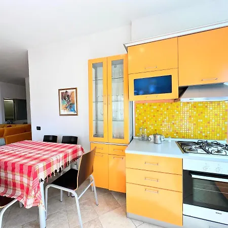 Apartment Orange By The Sea *