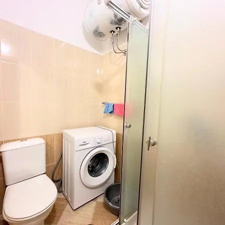 Apartment Orange By The Sea Golem (Tirana)
