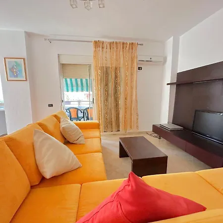 Orange By The Sea Apartment Golem (Tirana)